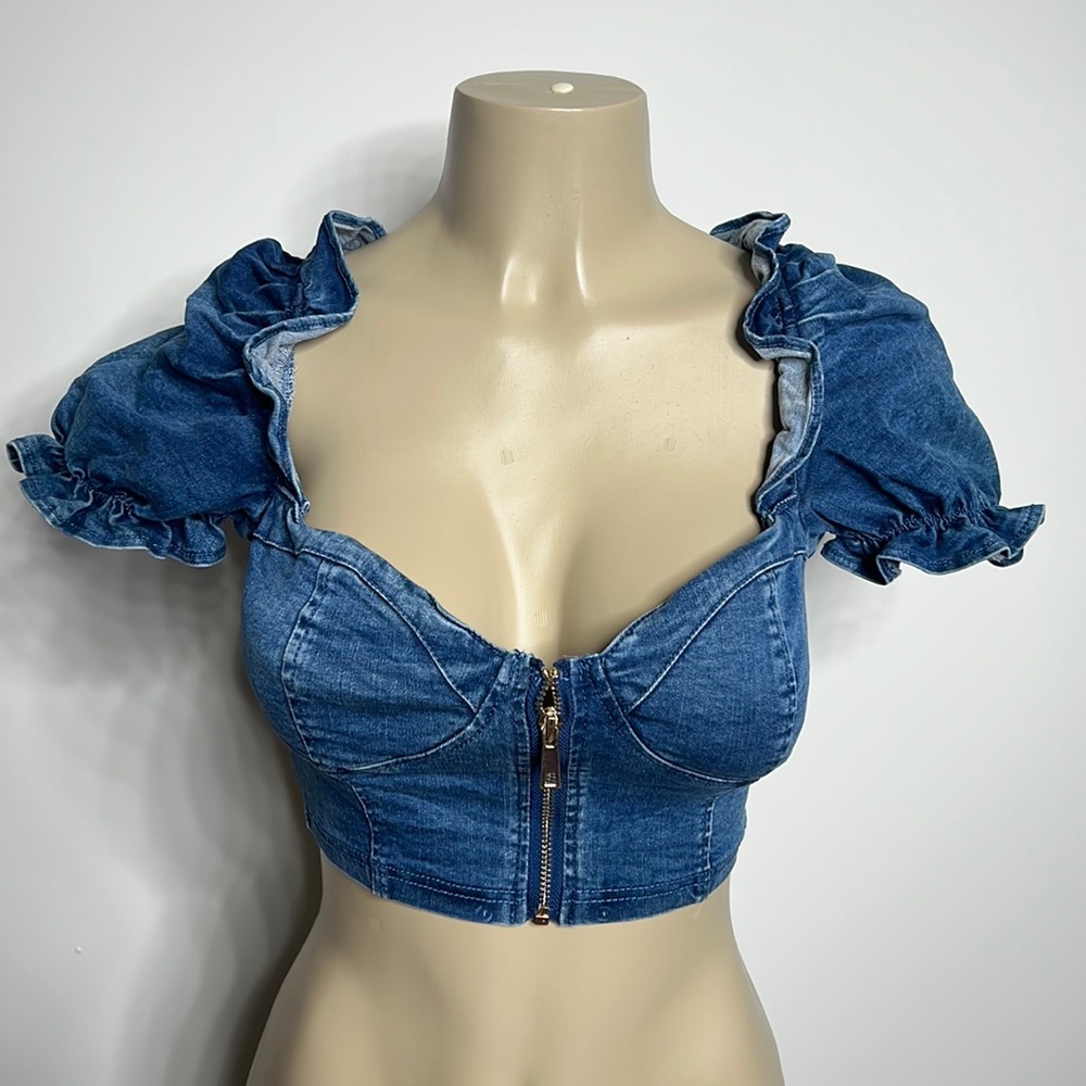 Fashion Nova small jean top with zipper for closure